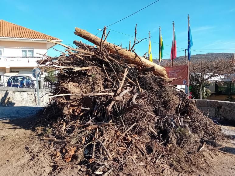 Tradi&ccedil;&otilde;es - Fogueira de Natal 2024