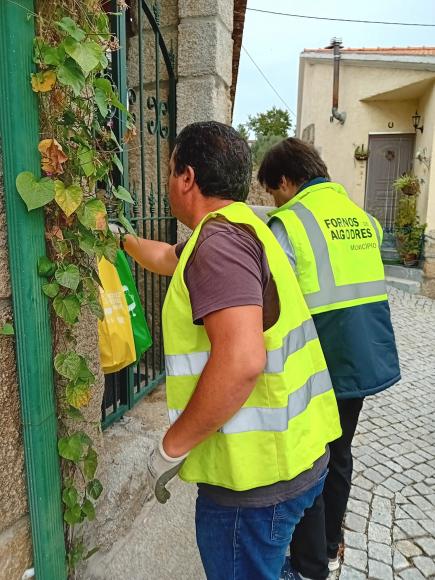 Inicio do Projeto Piloto de Recolha Porta-a-Porta de restos alimentares e recicl&aacute;veis na nossa Freguesia.